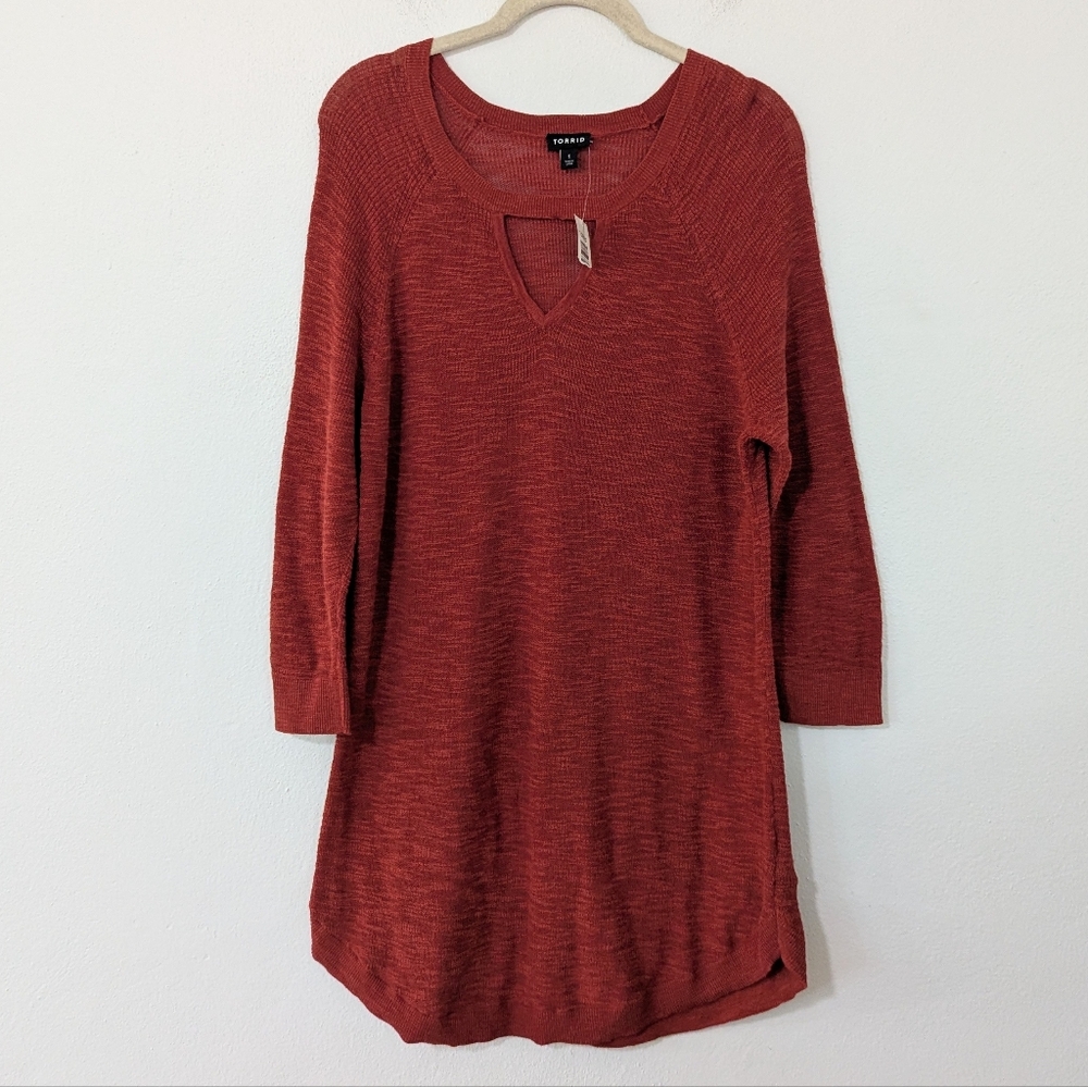 Torrid NWT Keyhole Pullover Tunic Sweater Knit Longline 3/4 Sleeve Red 1